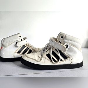 Adidas Originals AR 2.0 2011 G48013